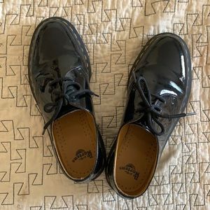 Doc Marten oxfords vegan